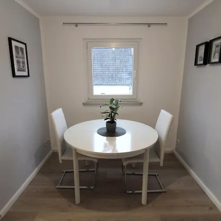 Ruhige Ferienwohnung In Zentraler Lage *