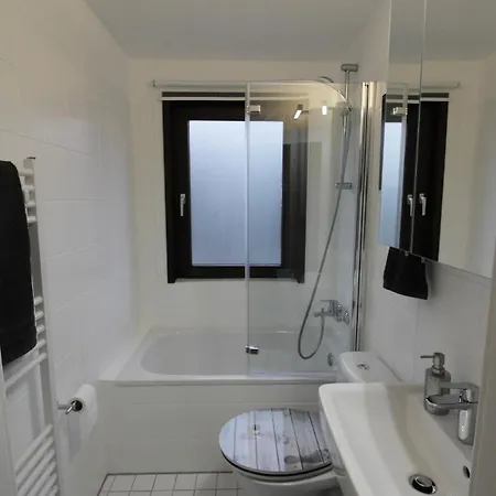 Ruhige Ferienwohnung In Zentraler Lage Apartmán